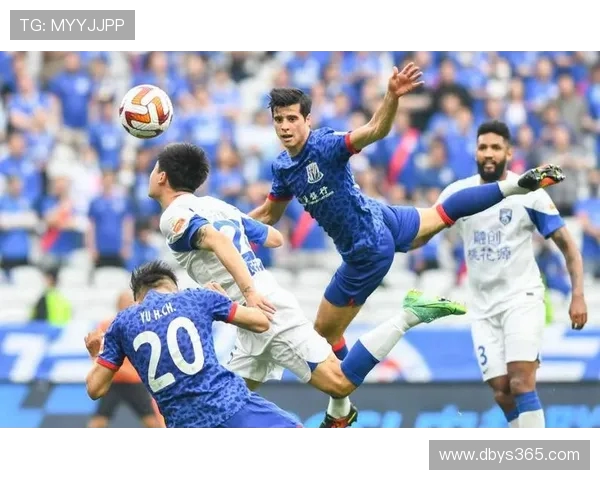 蒋圣龙禁区停球意外手球裁判认定反弹无意未判点球引热议